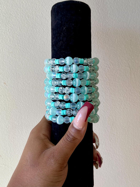 Glacier Glow Beaded Bracelet